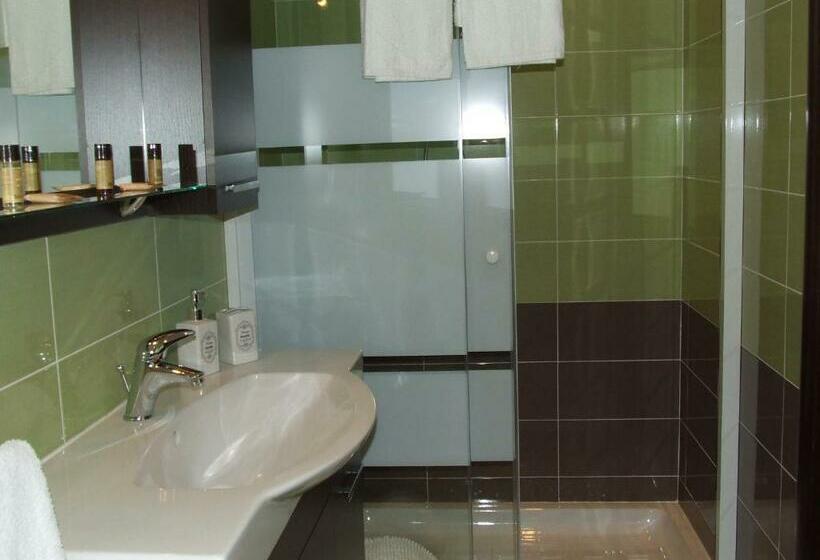 标准间, L'incontro