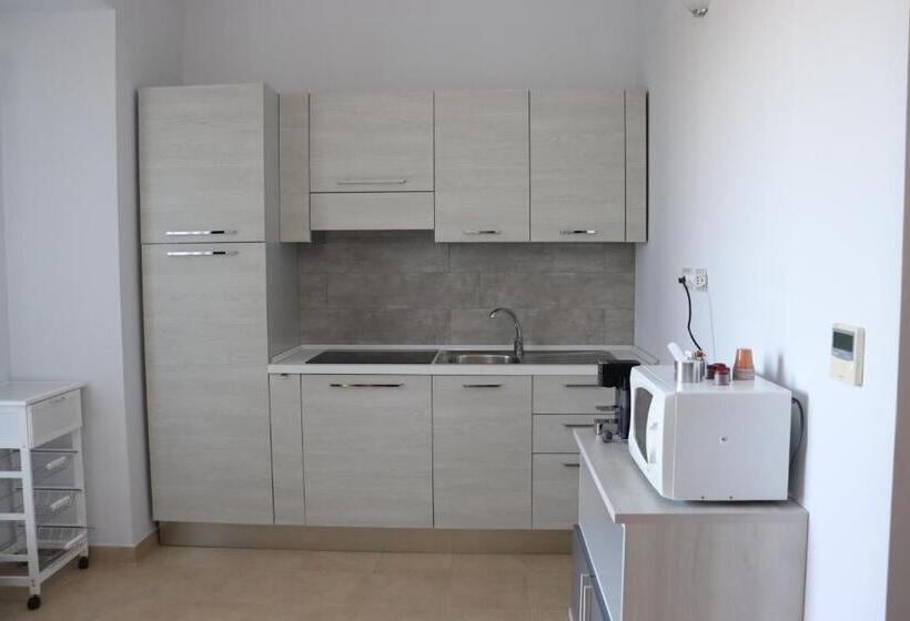 带1个卧室的带阳台的公寓, L'incontro