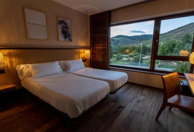 غرفة قياسية, No Mad Green