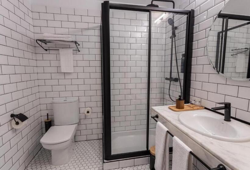 غرفة قياسية, No Mad Green