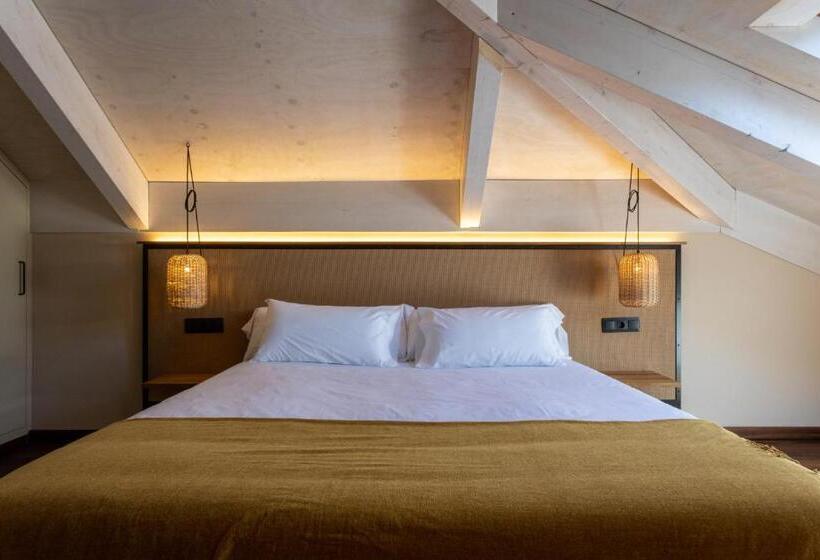 جناح سرير كينج, No Mad Green