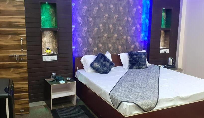 جناح ديلوكس سرير كينج, Shresth