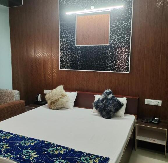 غرفة إقتصادية, Shresth