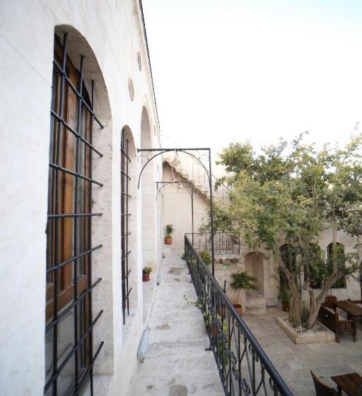 سوییت سوپریور, Tessera