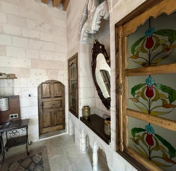 سوییت سوپریور, Tessera