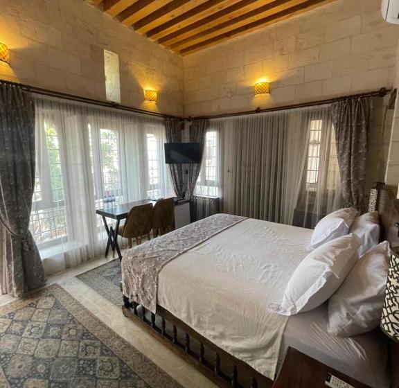 سوییت سوپریور, Tessera