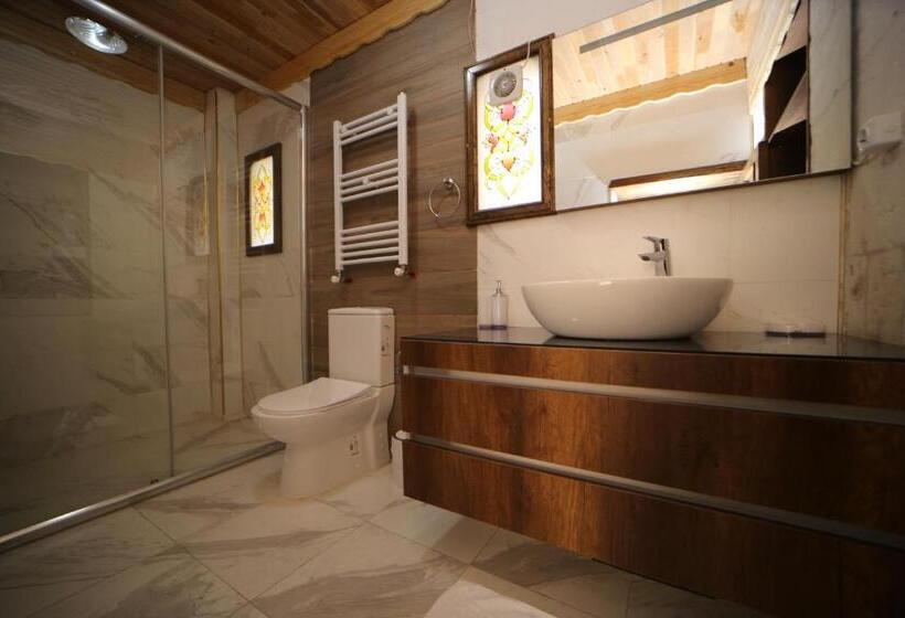 سوییت سوپریور, Tessera