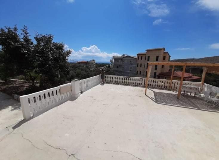 带海景的复工套房, Vogklis House