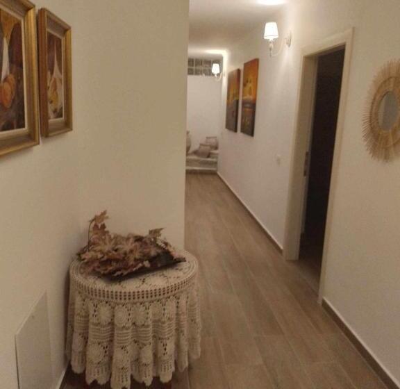 חדר דלוקס, Vogklis House