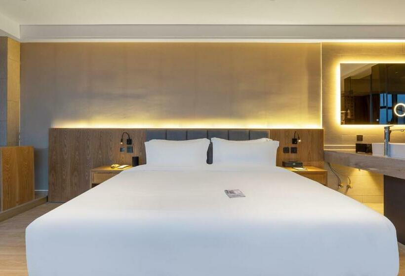 Jakuzili Standart Oda, True Go