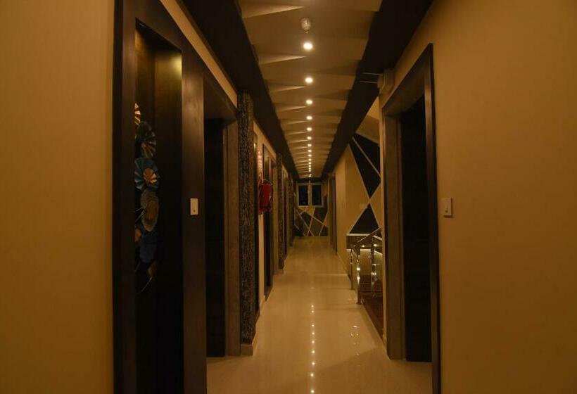 Трехместный Номер Deluxe, Atlantis