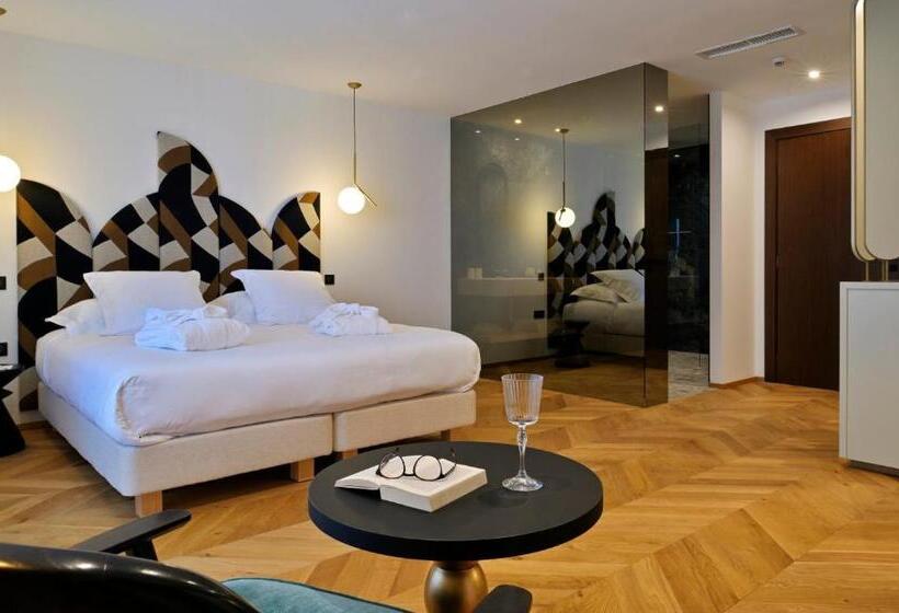 Номер Superior с Террасой, Hôtel & Spa Rocabella