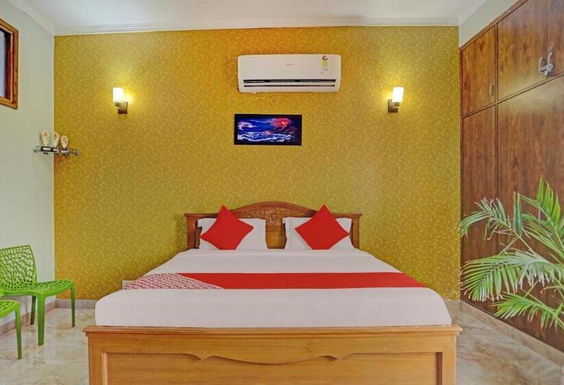 Трехместный Номер Классика, Oyo 81121 Stay 130