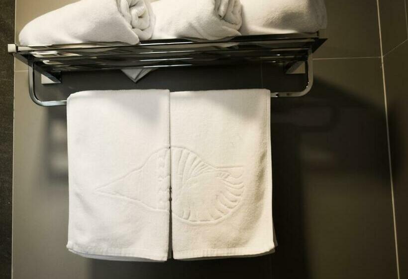 اتاق استاندارد با بالکن, Triton Prestige Seaview And Spa