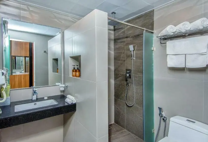 オーシャンビューのデラックストリプルルーム, Triton Prestige Seaview And Spa