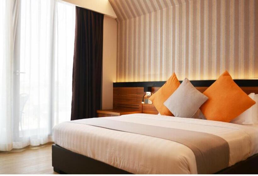 اتاق استاندارد با بالکن, Triton Prestige Seaview And Spa