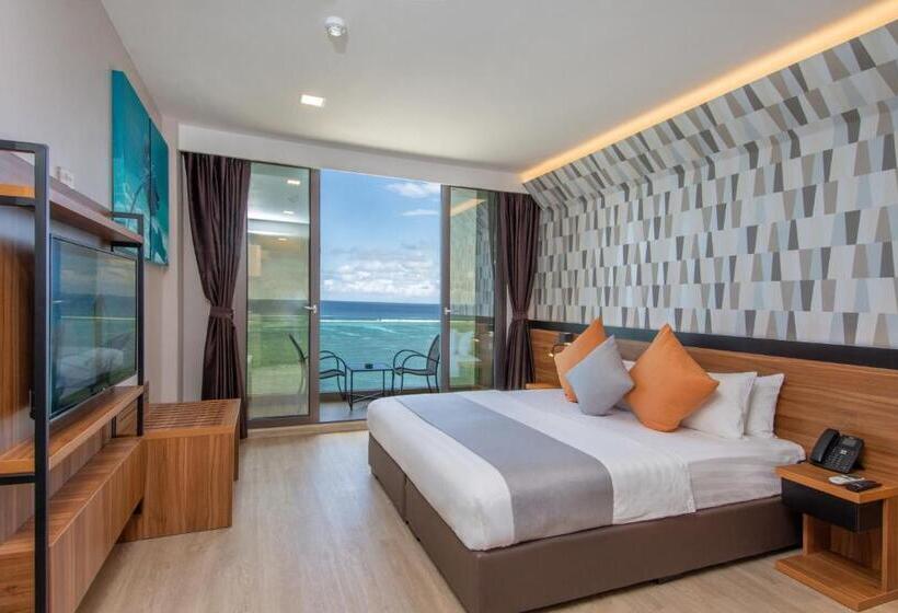 اتاق لوکس با چشمانداز دریا, Triton Prestige Seaview And Spa