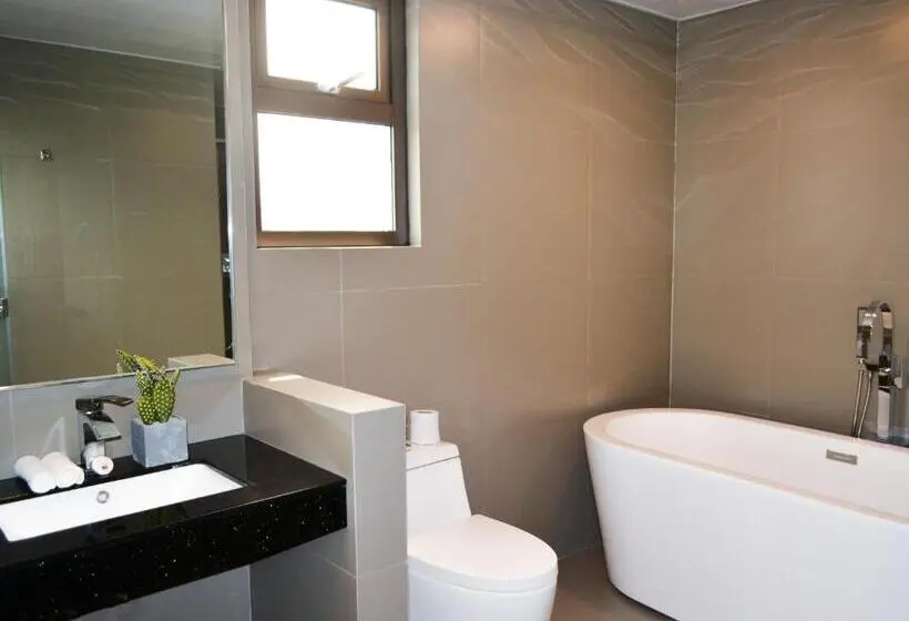 スイート, Triton Prestige Seaview And Spa