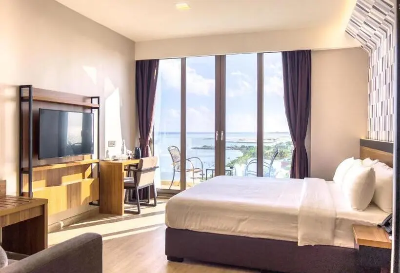 スイート, Triton Prestige Seaview And Spa