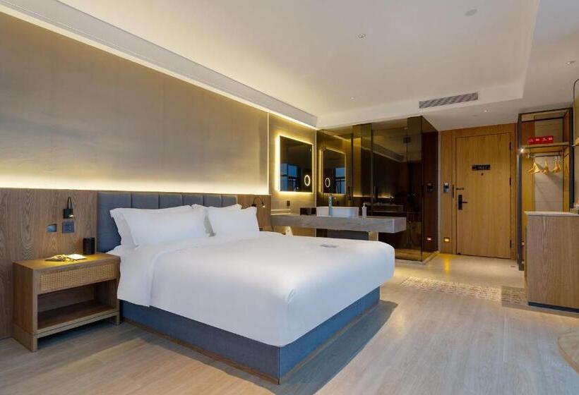 Jakuzili Standart Oda, True Go