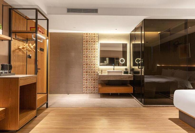 Business odası, True Go