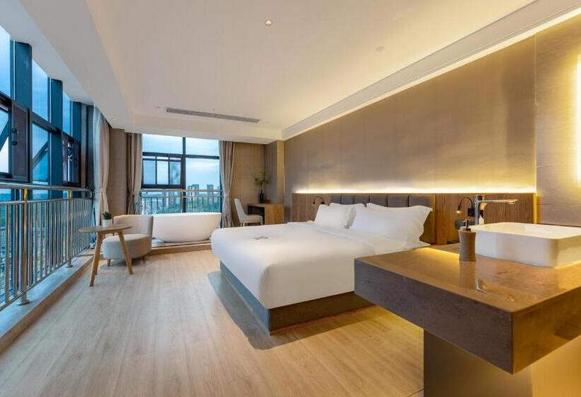 Jakuzili Standart Oda, True Go