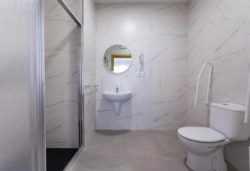 Camera Deluxe, Pensión Ferradura