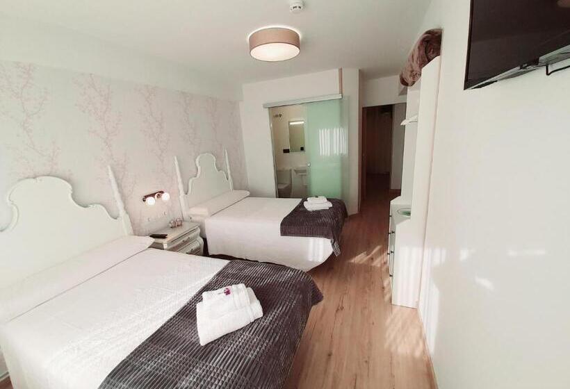 Camera Quadrupla Standard, Pensión Ferradura