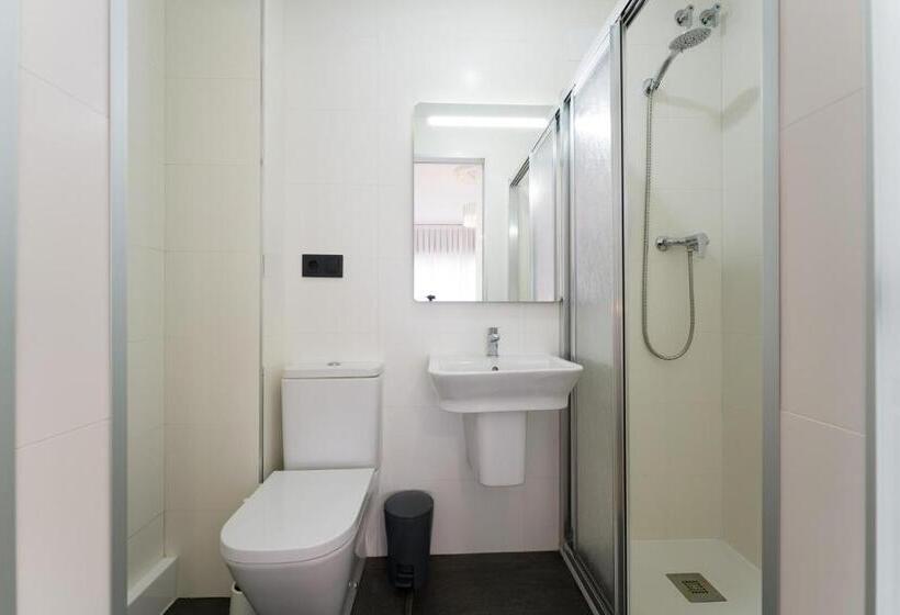 Camera Standard, Pensión Ferradura