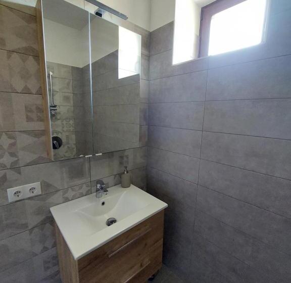 غرفة قياسية فردية, Pálffy59 Vendégház