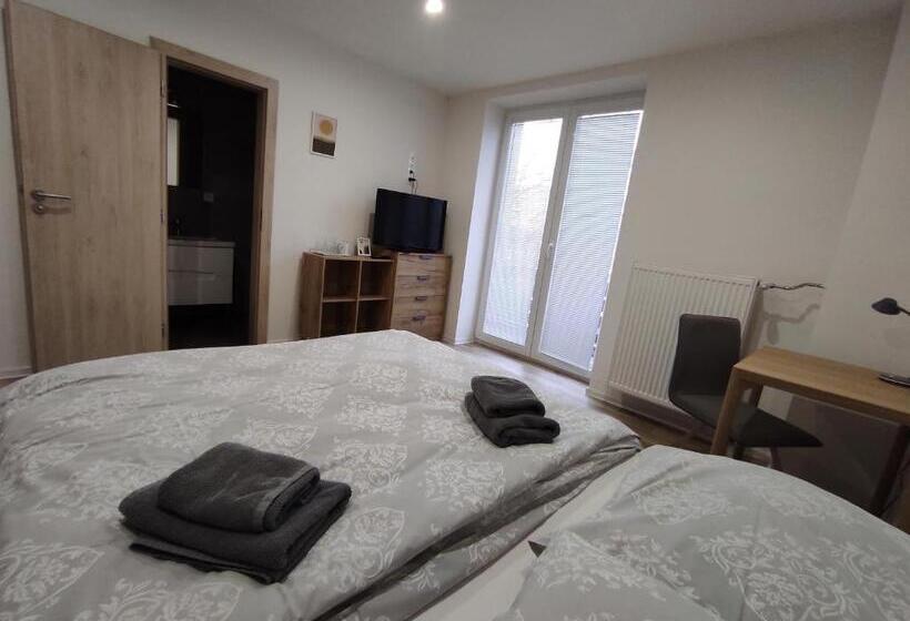 اتاق استاندارد با بالکن, Hostel 26