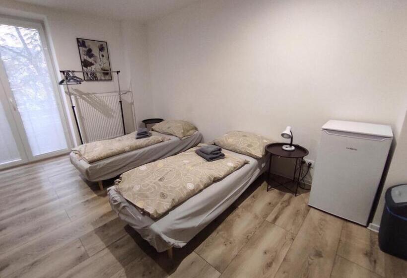 اتاق استاندارد با بالکن, Hostel 26