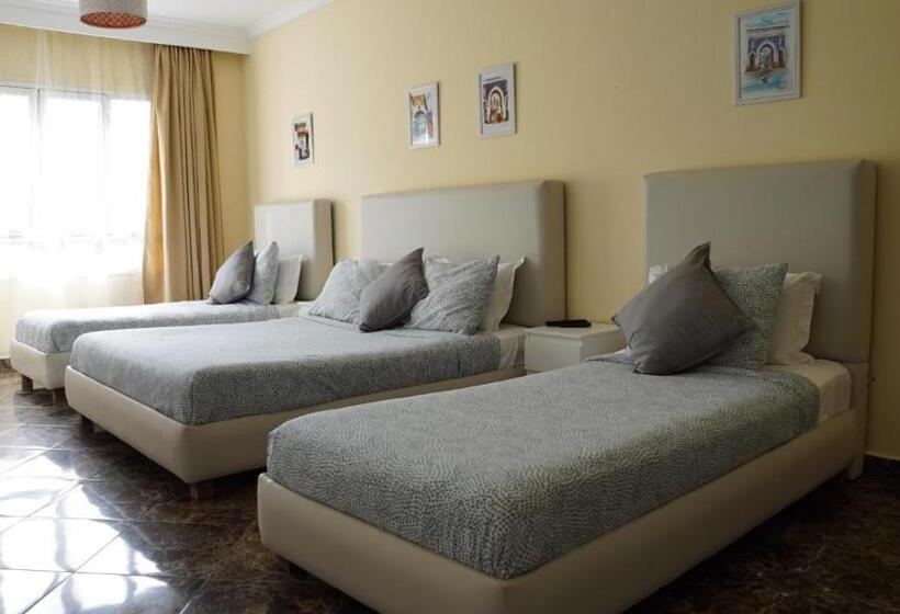 اتاق استاندارد چهارنفره با چشم‌انداز باغ, Azayla