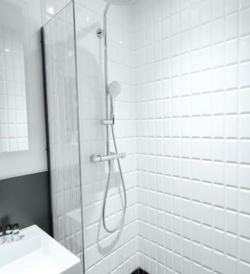 带阳台的豪华间, Bed, Bites & Business Hotel Rotterdam