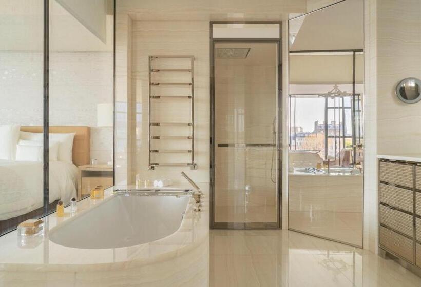 스위트, Cheval Blanc Paris & Dior Spa Cheval Blanc Paris