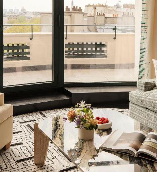 스위트, Cheval Blanc Paris & Dior Spa Cheval Blanc Paris