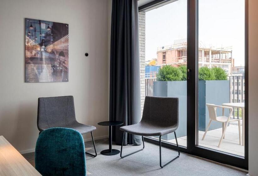 غرفة قياسية مزوَّدة بشُرفة, Citybox Antwerp