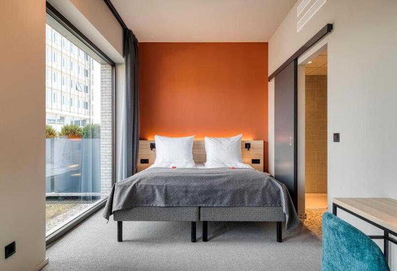 اتاق استاندارد با بالکن, Citybox Antwerp