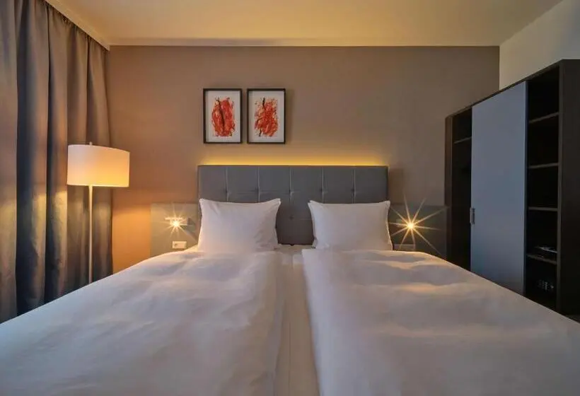 ダブルベッドスタンダードルーム, Dorint Parkhotel Frankfurt / Bad Vilbel