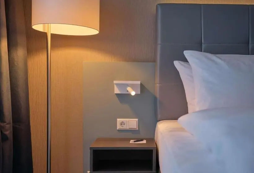 ダブルベッドスタンダードルーム, Dorint Parkhotel Frankfurt / Bad Vilbel
