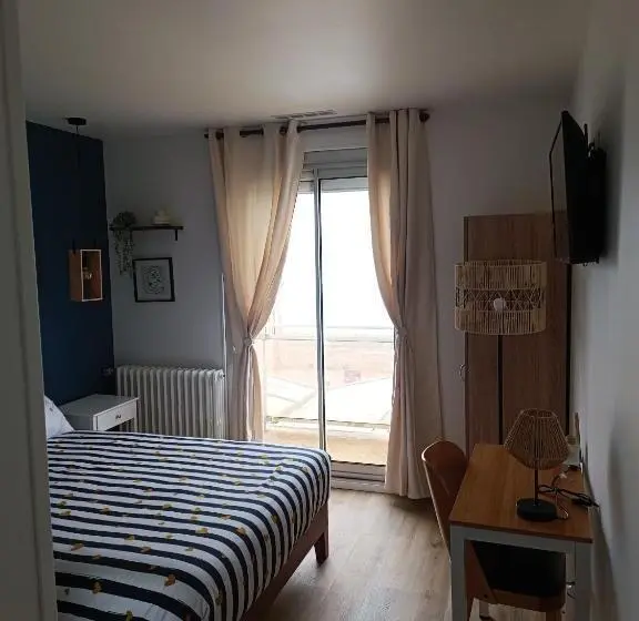 バルコニー付きスタンダードルーム, New Hôtel De La Mer