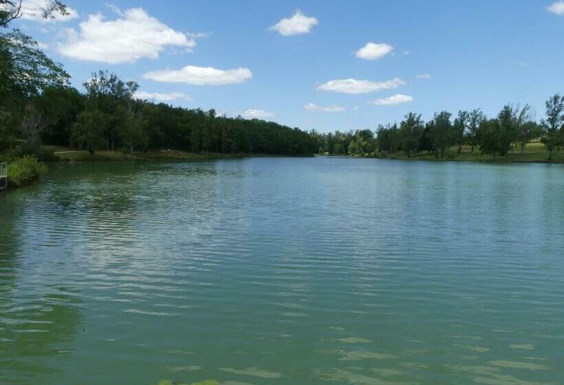 Номер Стандарт Вид на Сад, Le 9 En Cuisine