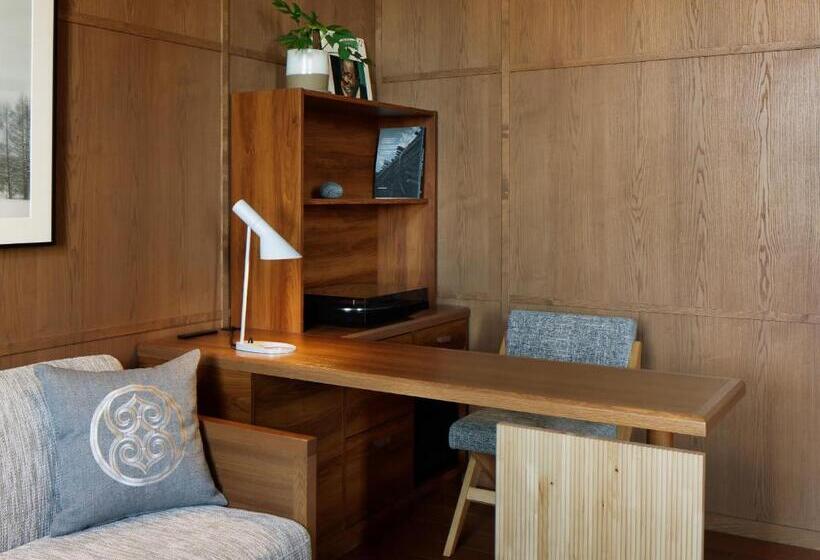 סוויטה, The Royal Park Canvas  Sapporo Odori Park