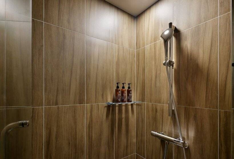 كابينة, The Royal Park Canvas  Sapporo Odori Park