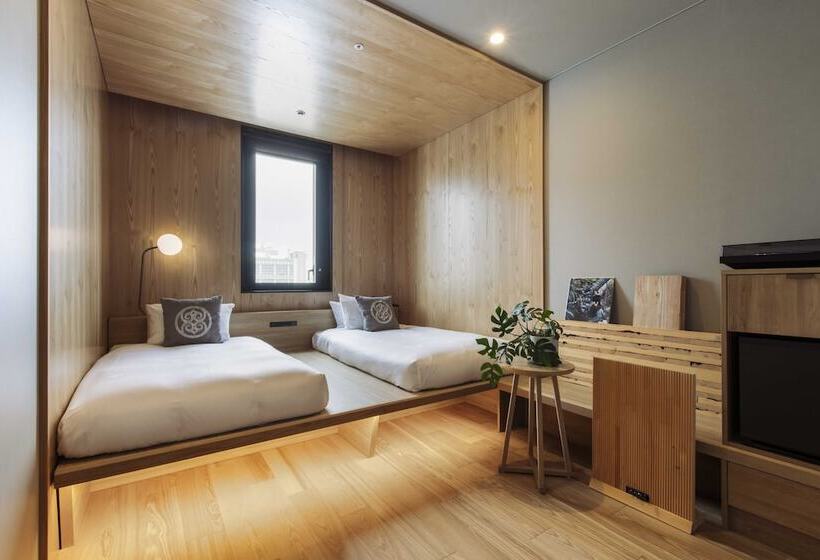 קוטג' דלוקס, The Royal Park Canvas  Sapporo Odori Park