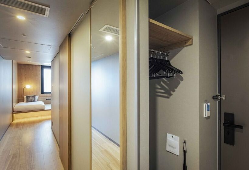 קוטג' דלוקס, The Royal Park Canvas  Sapporo Odori Park