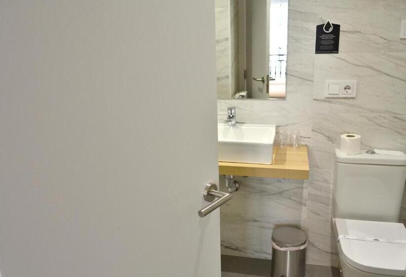 غرفة قياسية, Alda Catedral