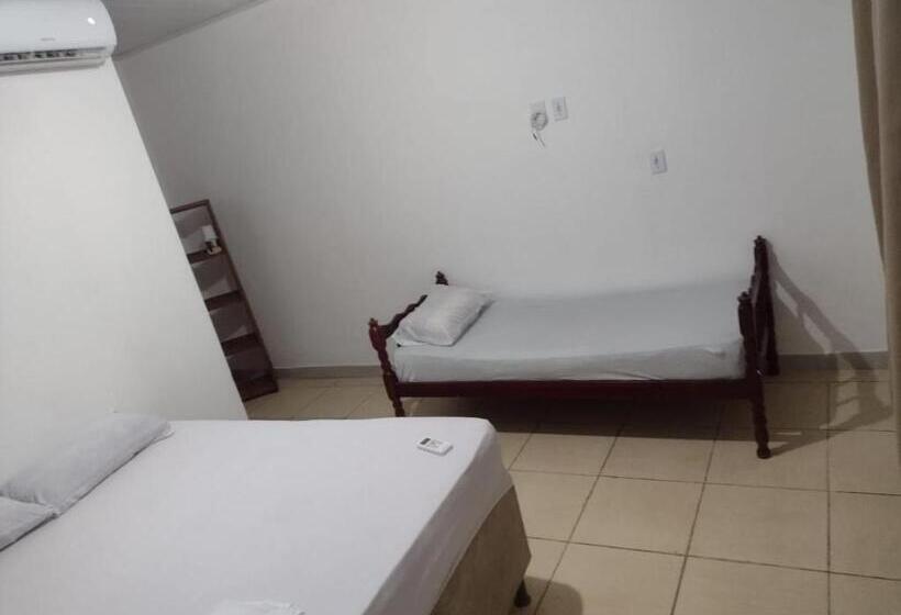 اتاق استاندارد سه تخته با بالکن, Pousada Enseada Quarta Praia