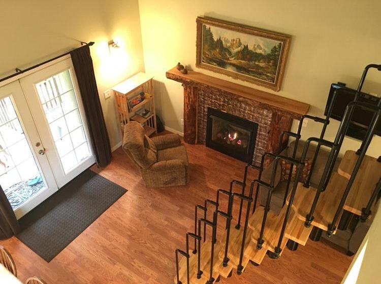 بنجلو قياسى مطلّ علي الحديقة, The Cabins At Beaver Creek