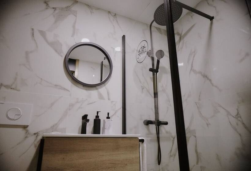 Номер Deluxe, Zarey Hostel